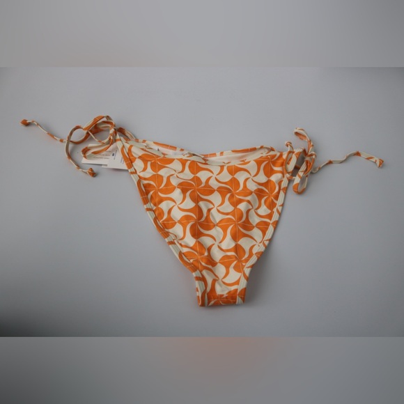 NWT-L*Space Aspen Levy Bikini Bottom- Size Medium - Picture 4 of 7